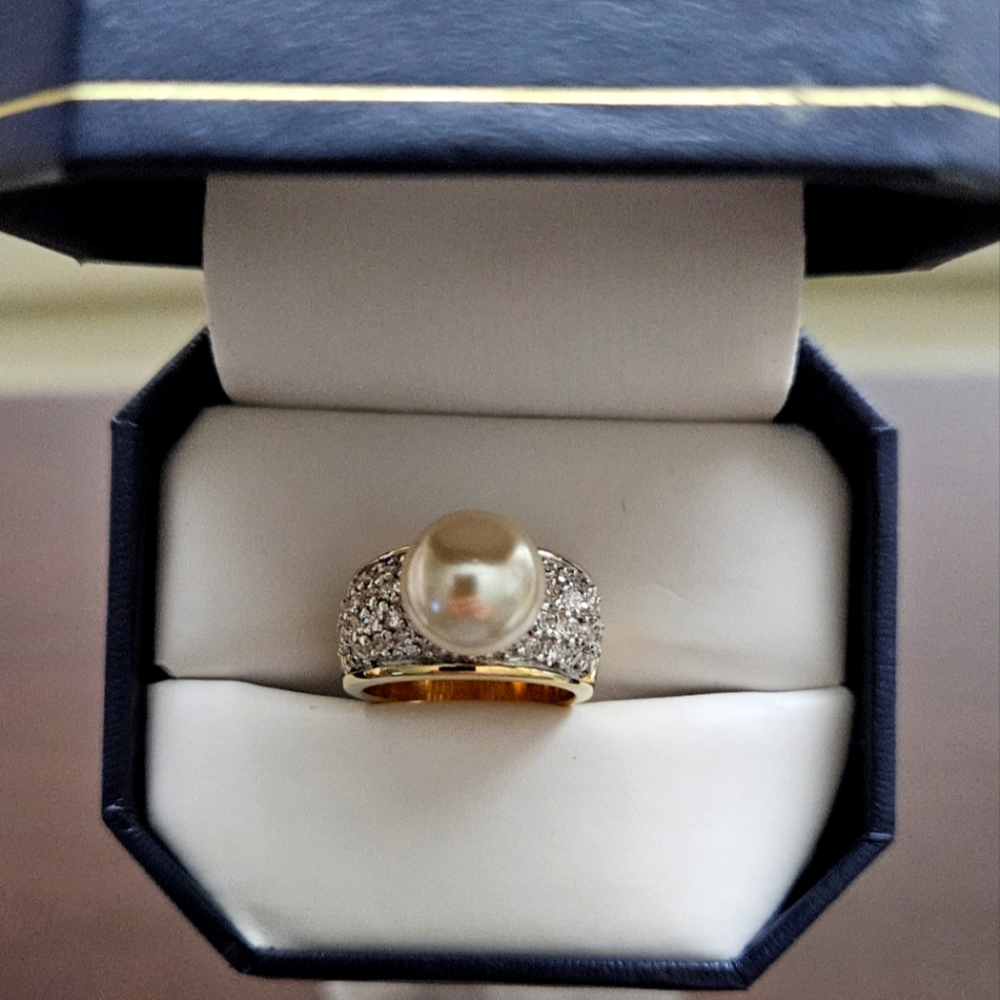 Pearl Ring